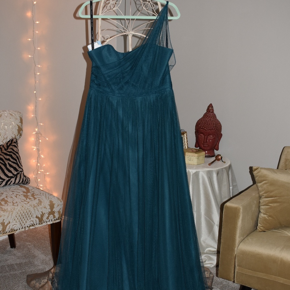 Alfred Angelo Vintage One Shoulder Gown